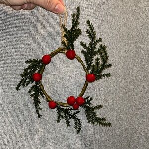 Wreath Red Berry Ornament